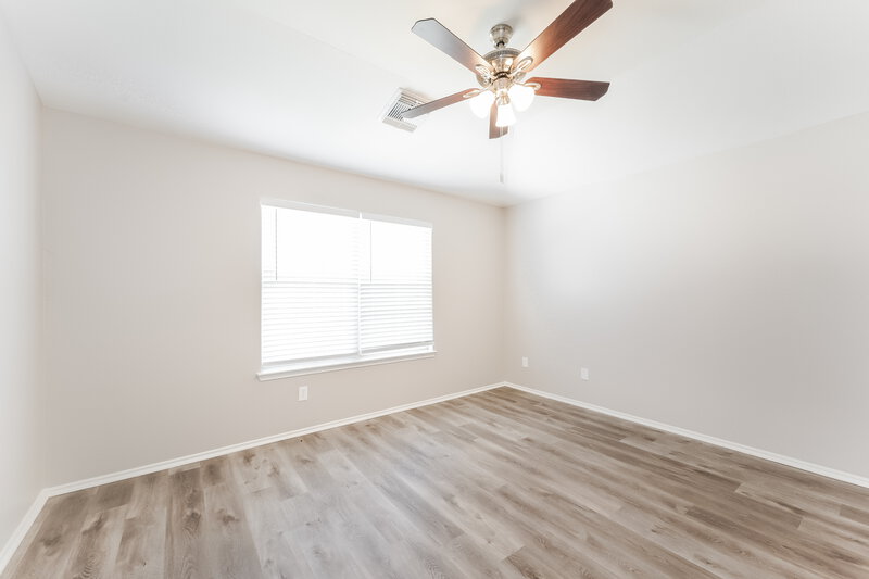 1,790/Mo, 8215 Radial Ct Rosharon, TX 77583 Main Bedroom View