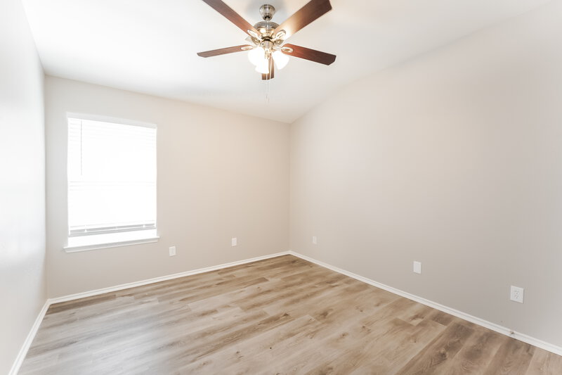 1,790/Mo, 8215 Radial Ct Rosharon, TX 77583 Main Bedroom View 3