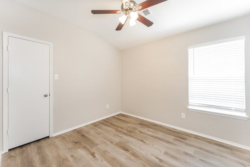 1,790/Mo, 8215 Radial Ct Rosharon, TX 77583 Bedroom View 3