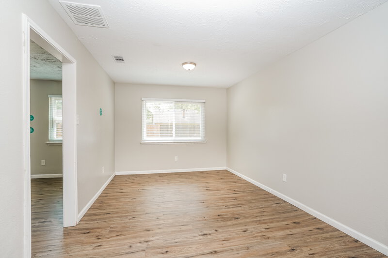 2,295/Mo, 11919 Fallbrook Dr Houston, TX 77065 Dining Room View