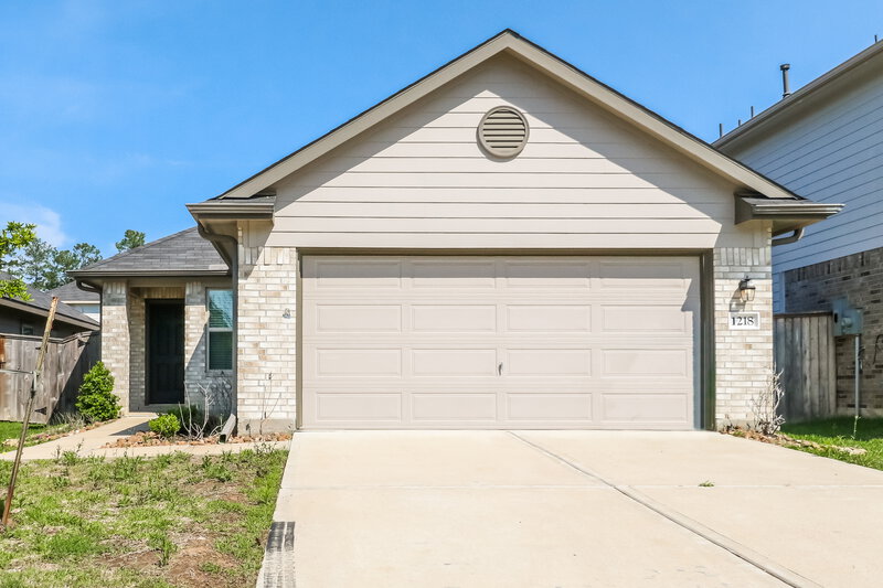 1,935/Mo, 1218 Blue Hazel Ct Pinehurst, TX 77362 External View