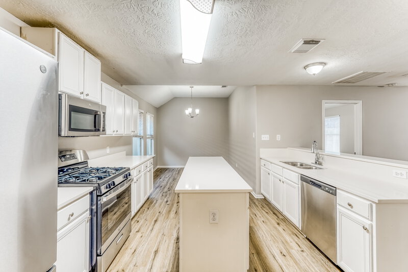 2,190/Mo, 18614 Willow Cove Dr Katy, TX 77449 Kitchen View