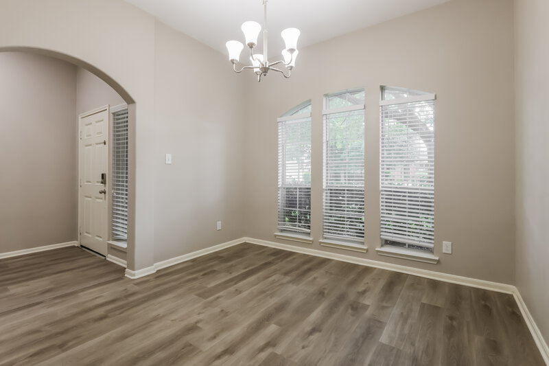 2,415/Mo, 13606 Caney Springs Ln Houston, TX 77044 Dining Room View
