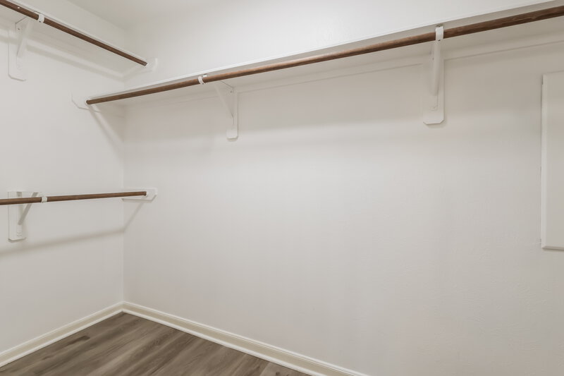 2,415/Mo, 13606 Caney Springs Ln Houston, TX 77044 Walk In Closet View