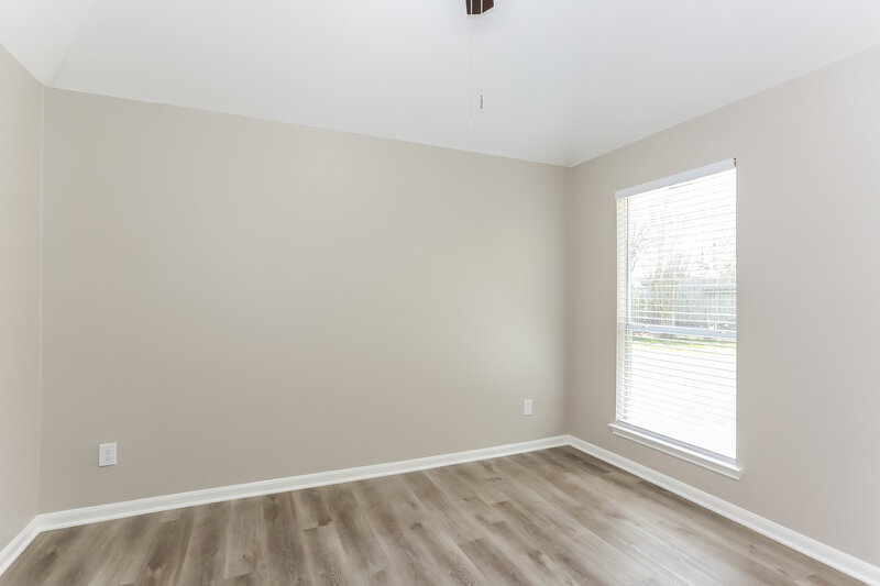 2,640/Mo, 13606 Caney Springs Ln Houston, TX 77044 Bedroom View 3