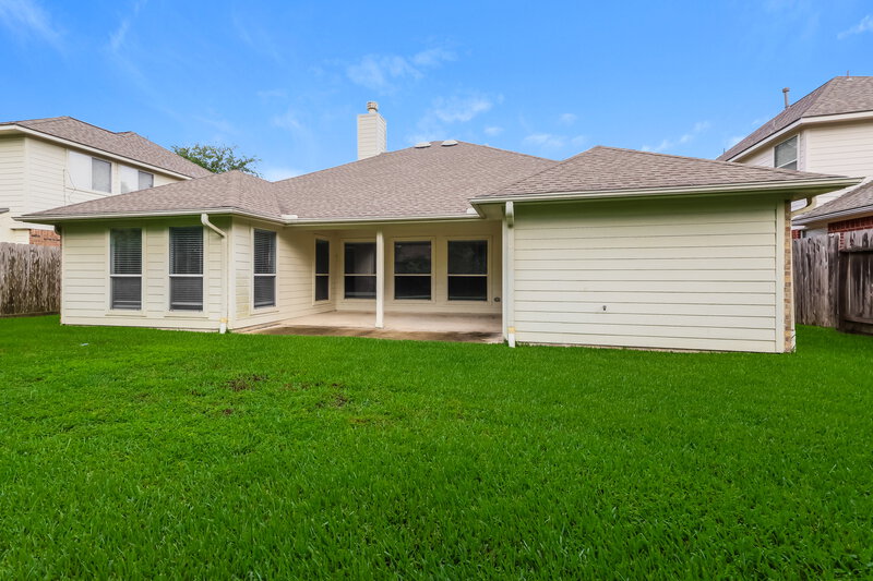 2,415/Mo, 13606 Caney Springs Ln Houston, TX 77044 Rear View