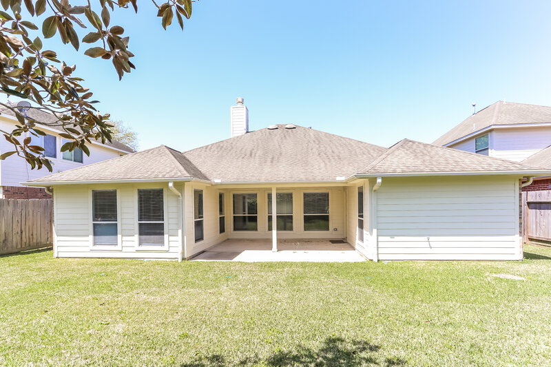 2,640/Mo, 13606 Caney Springs Ln Houston, TX 77044 Rear View