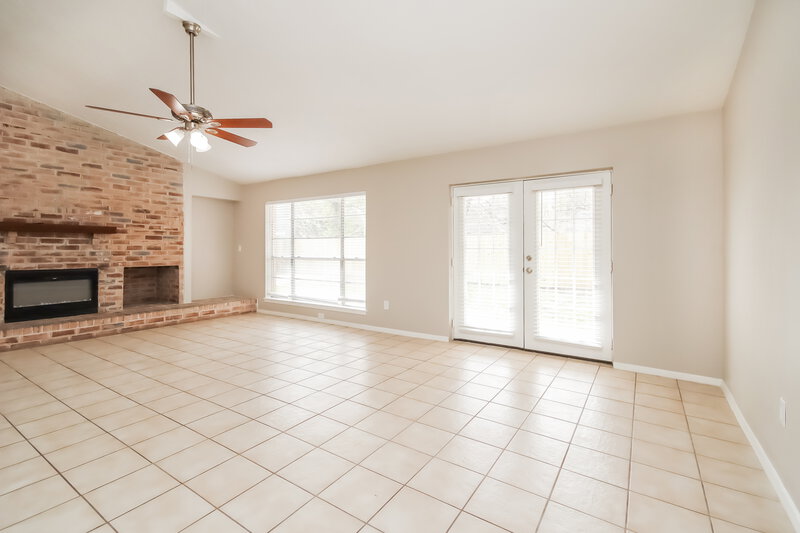 1,820/Mo, 14307 Quiet Town Ln Sugar Land, TX 77498 Living Room View