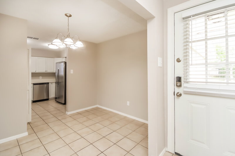 1,820/Mo, 14307 Quiet Town Ln Sugar Land, TX 77498 Dining Room View 2