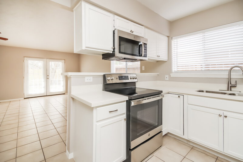 1,820/Mo, 14307 Quiet Town Ln Sugar Land, TX 77498 Kitchen View
