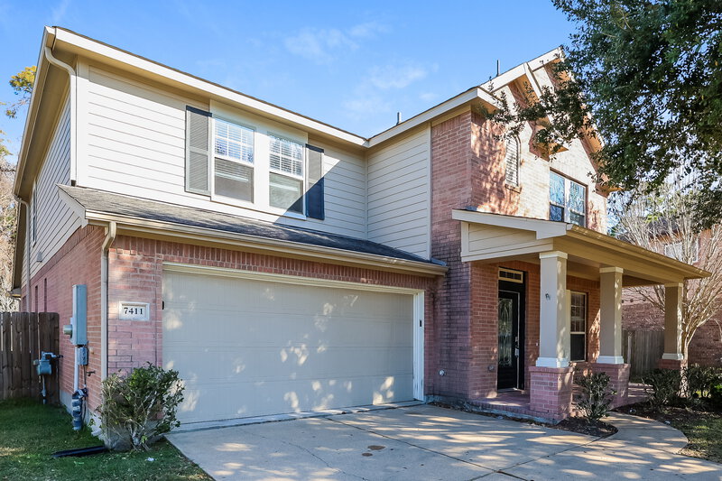 2,815/Mo, 7411 Quiet River Ln Pearland, TX 77581 Front View