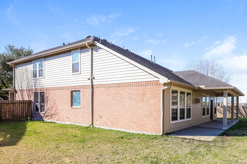 2,815/Mo, 7411 Quiet River Ln Pearland, TX 77581 Rear View