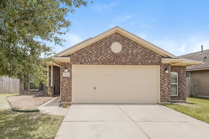 2,390/Mo, 8719 Wasatch Valley Ln Richmond, TX 77407 External View