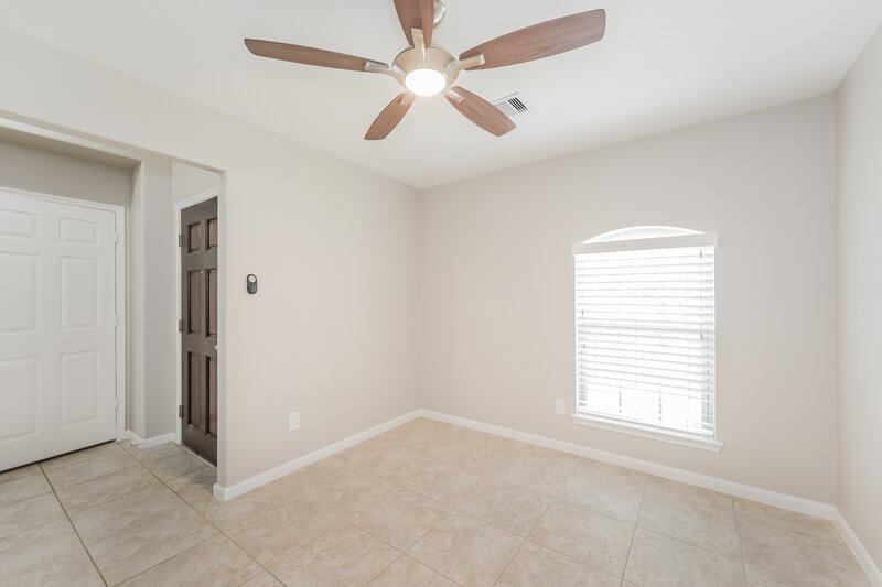 2,390/Mo, 8719 Wasatch Valley Ln Richmond, TX 77407 Sitting Room View
