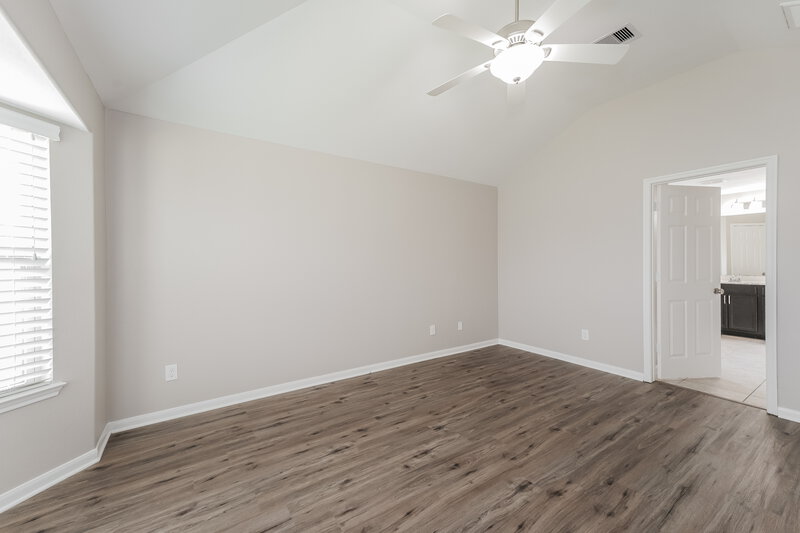 2,390/Mo, 8719 Wasatch Valley Ln Richmond, TX 77407 Main Bedroom View 2