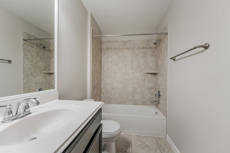 2,390/Mo, 8719 Wasatch Valley Ln Richmond, TX 77407 Bathroom View