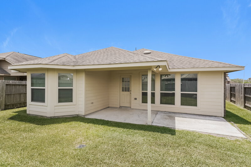 2,390/Mo, 8719 Wasatch Valley Ln Richmond, TX 77407 Rear View
