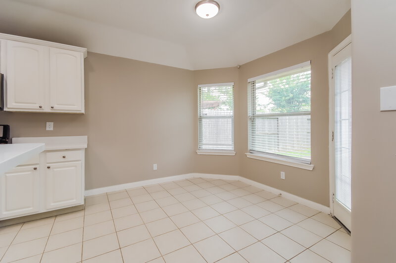 2,285/Mo, 23230 Sawmill Cross Ln Spring, TX 77373 Breakfast Nook View
