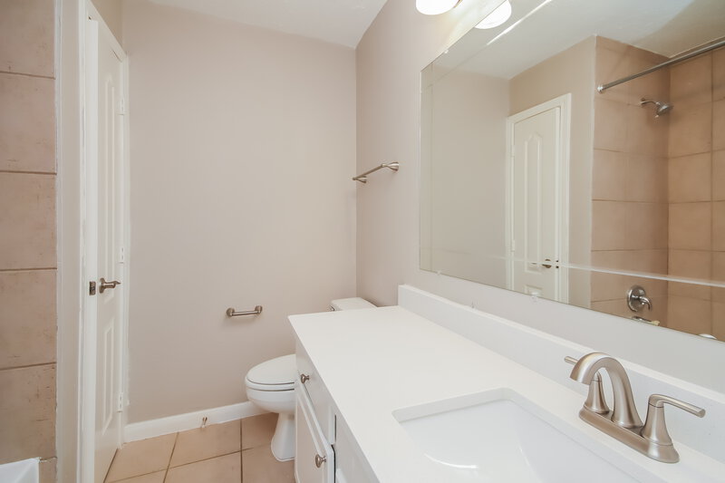 2,285/Mo, 23230 Sawmill Cross Ln Spring, TX 77373 Bathroom View