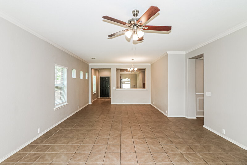 2,235/Mo, 903 Butterfly Ln Rosenberg, TX 77469 Living Room View 2