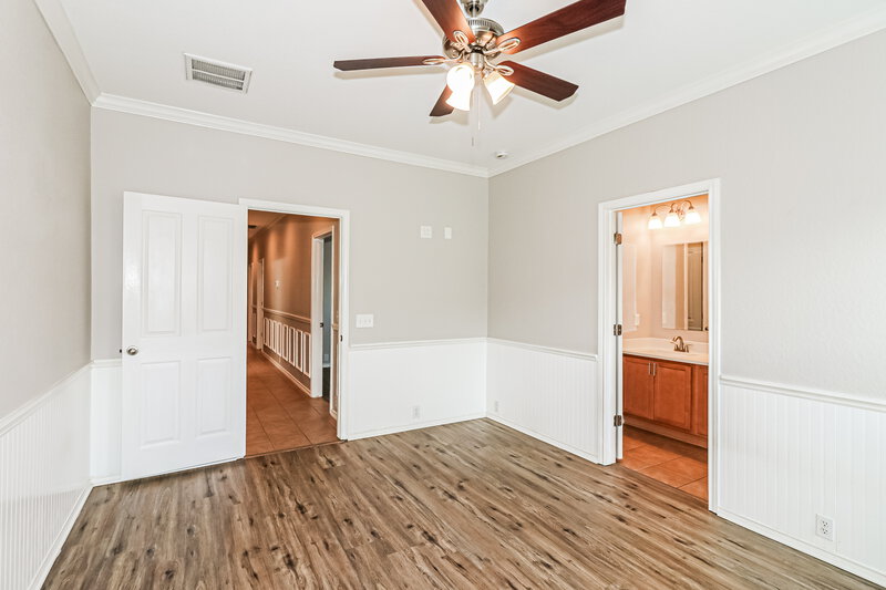 2,235/Mo, 903 Butterfly Ln Rosenberg, TX 77469 Main Bedroom View 2