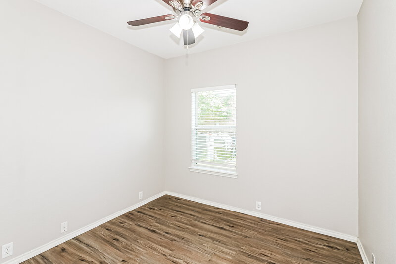 2,235/Mo, 903 Butterfly Ln Rosenberg, TX 77469 Bedroom View 2