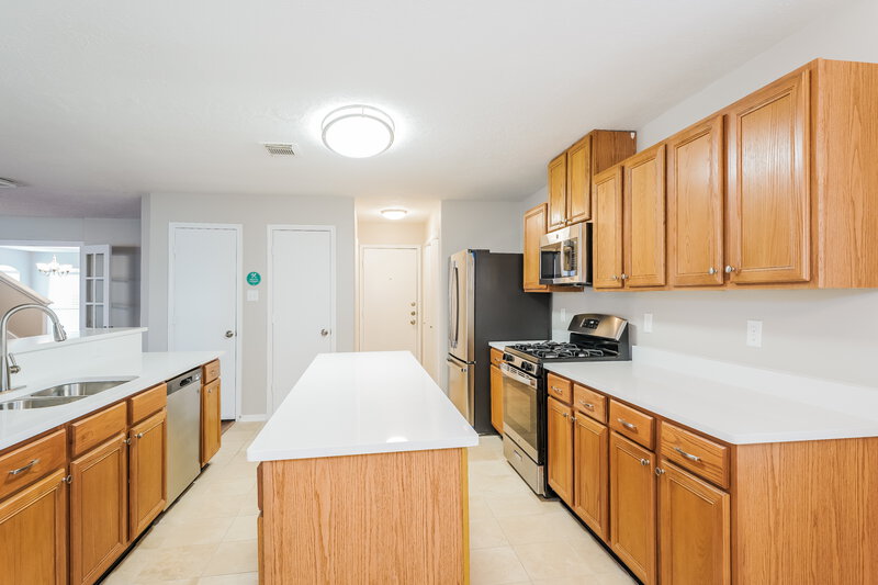 2,015/Mo, 14814 Dorray Ln Houston, TX 77082 Kitchen View