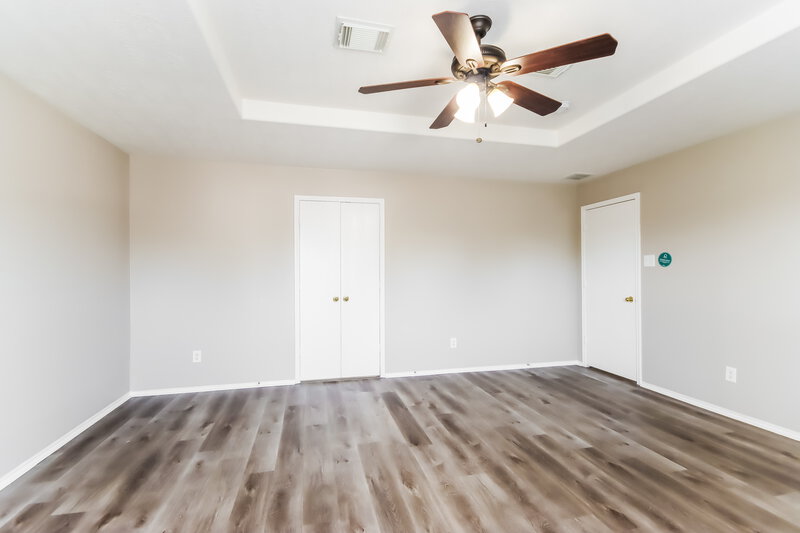 3,135/Mo, 18222 Thicket Grove Rd Houston, TX 77084 Main Bedroom View 2