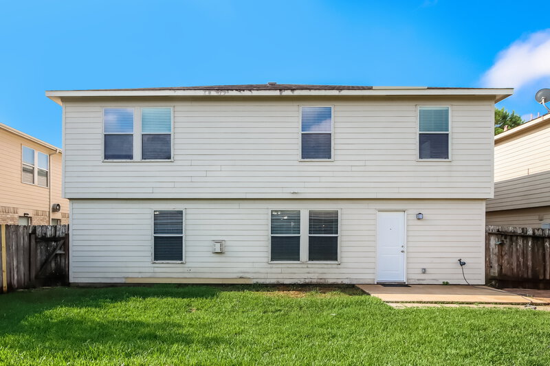 3,135/Mo, 18222 Thicket Grove Rd Houston, TX 77084 Rear View