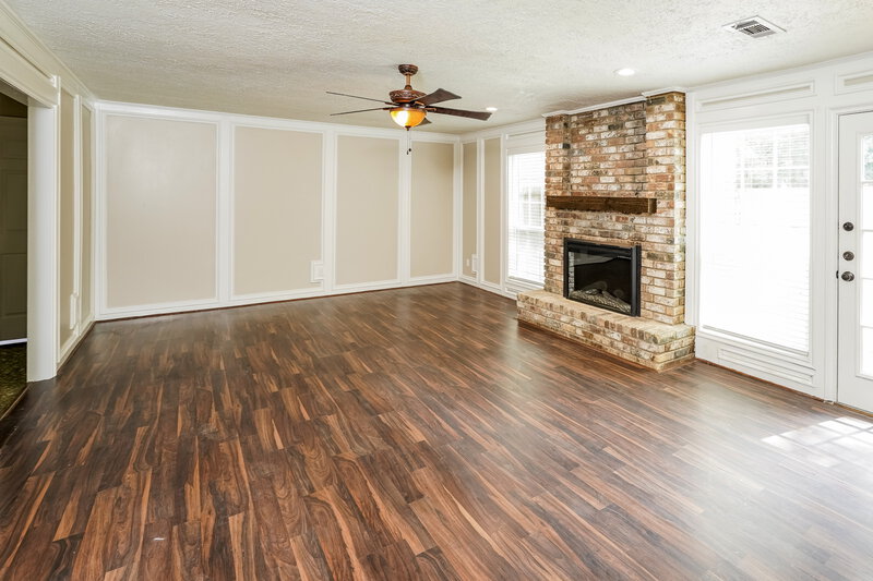 2,055/Mo, 24814 Butterwick Dr Spring, TX 77389 Living Room View