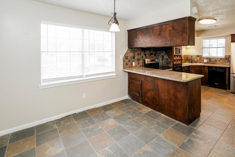 2,055/Mo, 24814 Butterwick Dr Spring, TX 77389 Breakfast Nook View