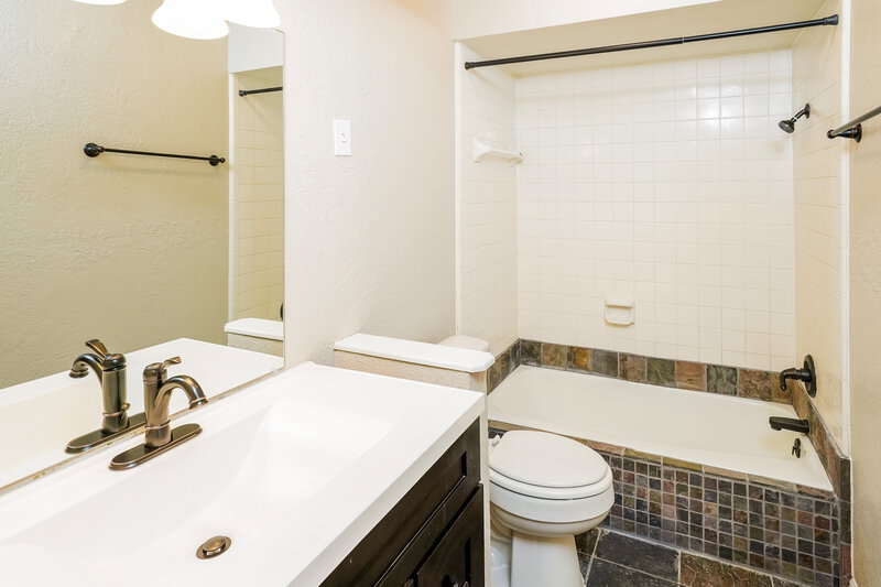 2,055/Mo, 24814 Butterwick Dr Spring, TX 77389 Bathroom View