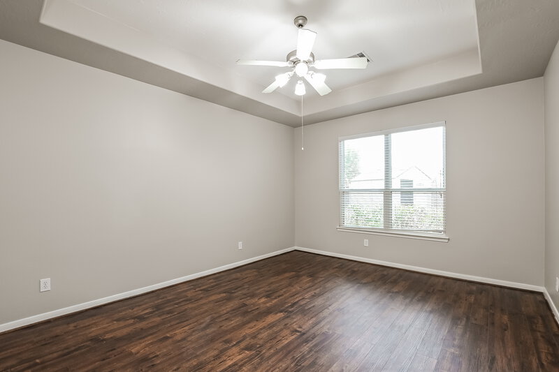 2,820/Mo, 8211 Miramar Crest Ct Tomball, TX 77375 Main Bedroom View