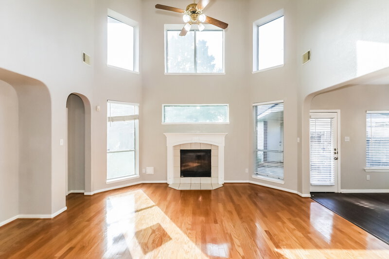 3,140/Mo, 2534 Bridge Hampton Way Sugar Land, TX 77479 Living Room View