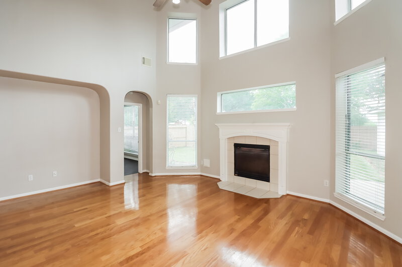 3,250/Mo, 2534 Bridge Hampton Way Sugar Land, TX 77479 Living Room View 2