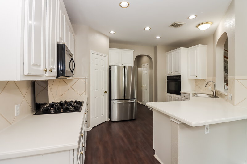 3,250/Mo, 2534 Bridge Hampton Way Sugar Land, TX 77479 Kitchen View 2