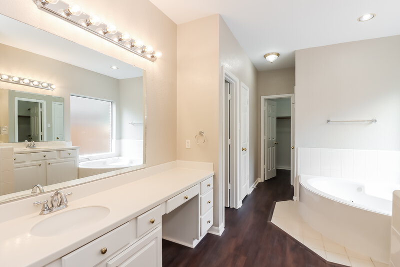 3,250/Mo, 2534 Bridge Hampton Way Sugar Land, TX 77479 Main Bathroom View