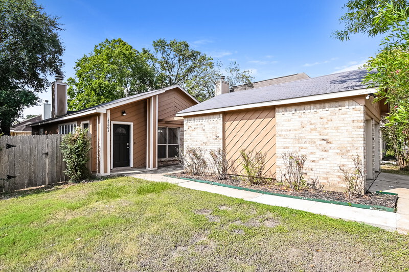 1,735/Mo, 17603 Northfalk Dr Houston, TX 77084 Front View