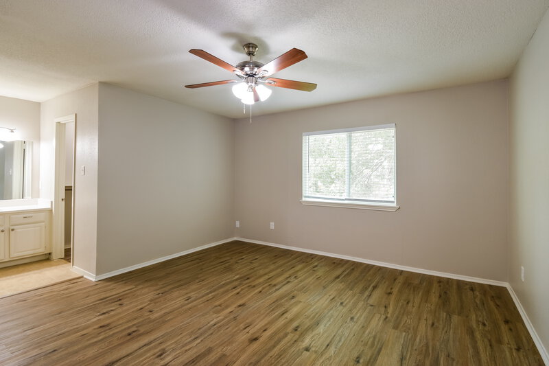 1,905/Mo, 12230 Villa Lea Ln Houston, TX 77071 Main Bedroom View