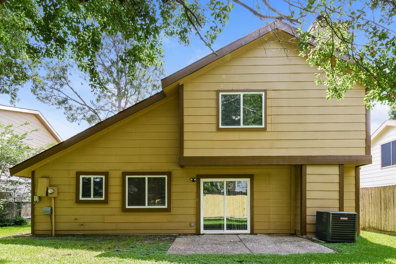 1,905/Mo, 12230 Villa Lea Ln Houston, TX 77071 Rear View
