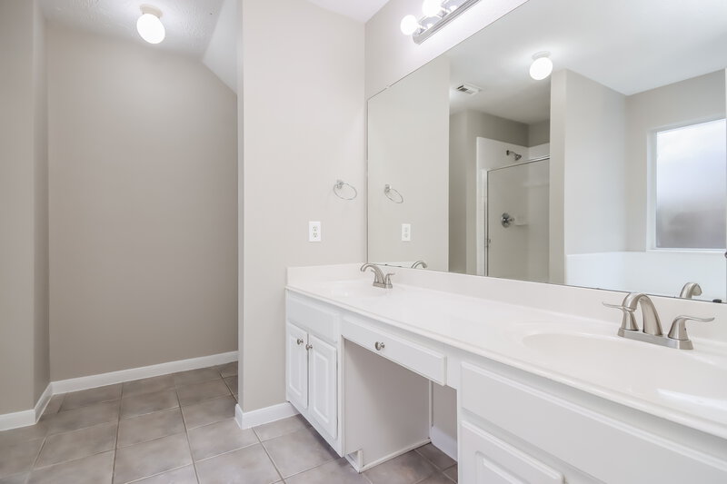 2,390/Mo, 26122 Cypresswood Dr Spring, TX 77373 Main Bathroom View 2