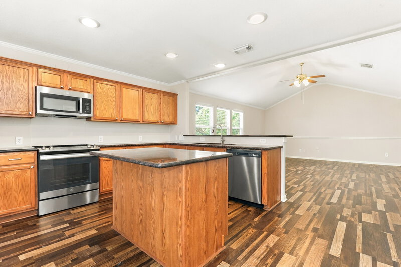 1,910/Mo, 21610 Gannet Peak Way Katy, TX 77449 Kitchen View 2