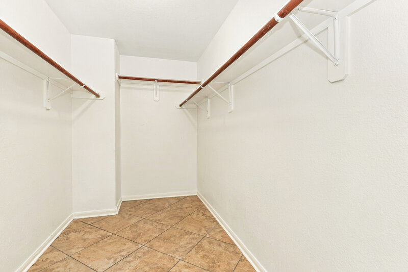 1,910/Mo, 21610 Gannet Peak Way Katy, TX 77449 Walk In Closet View