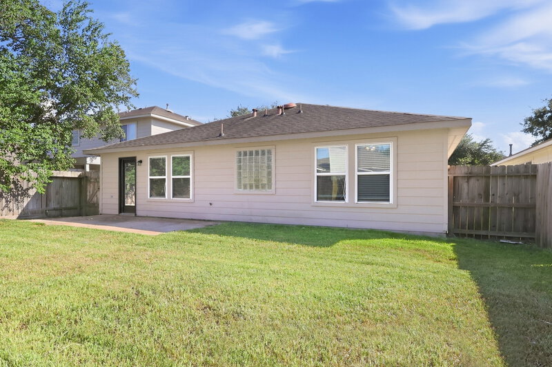 1,910/Mo, 21610 Gannet Peak Way Katy, TX 77449 Rear View