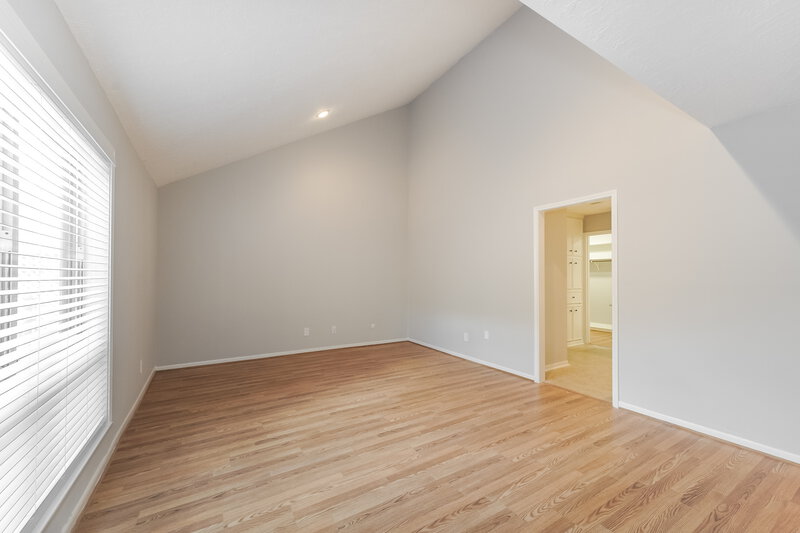 2,425/Mo, 1102 Forest Home Dr Houston, TX 77077 Bedroom View
