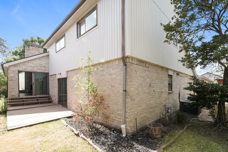 2,425/Mo, 1102 Forest Home Dr Houston, TX 77077 Rear View