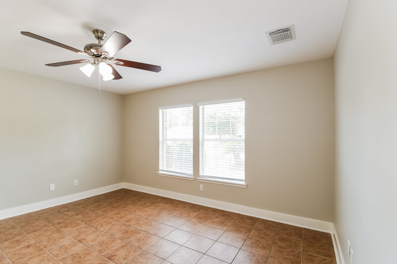 2,440/Mo, 439 Laurel Sage Dr Kingwood, TX 77339 Bedroom View 2