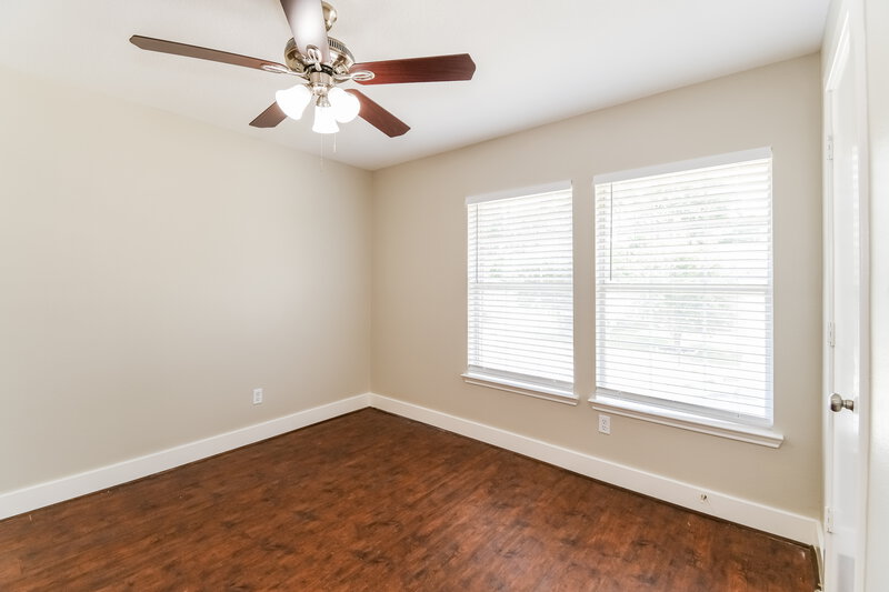 2,440/Mo, 439 Laurel Sage Dr Kingwood, TX 77339 Bedroom View 4