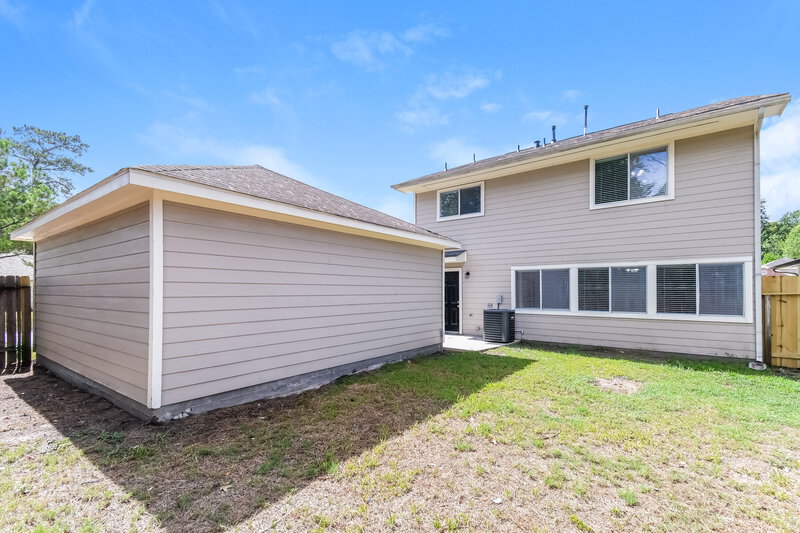 2,440/Mo, 439 Laurel Sage Dr Kingwood, TX 77339 Rear View