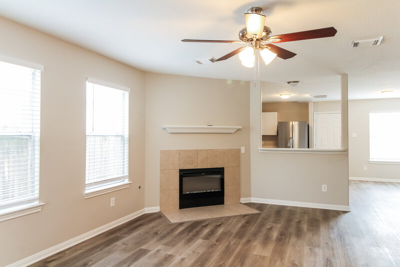 2,185/Mo, 6746 Carly Park Way Houston, TX 77084 Living Room View 2